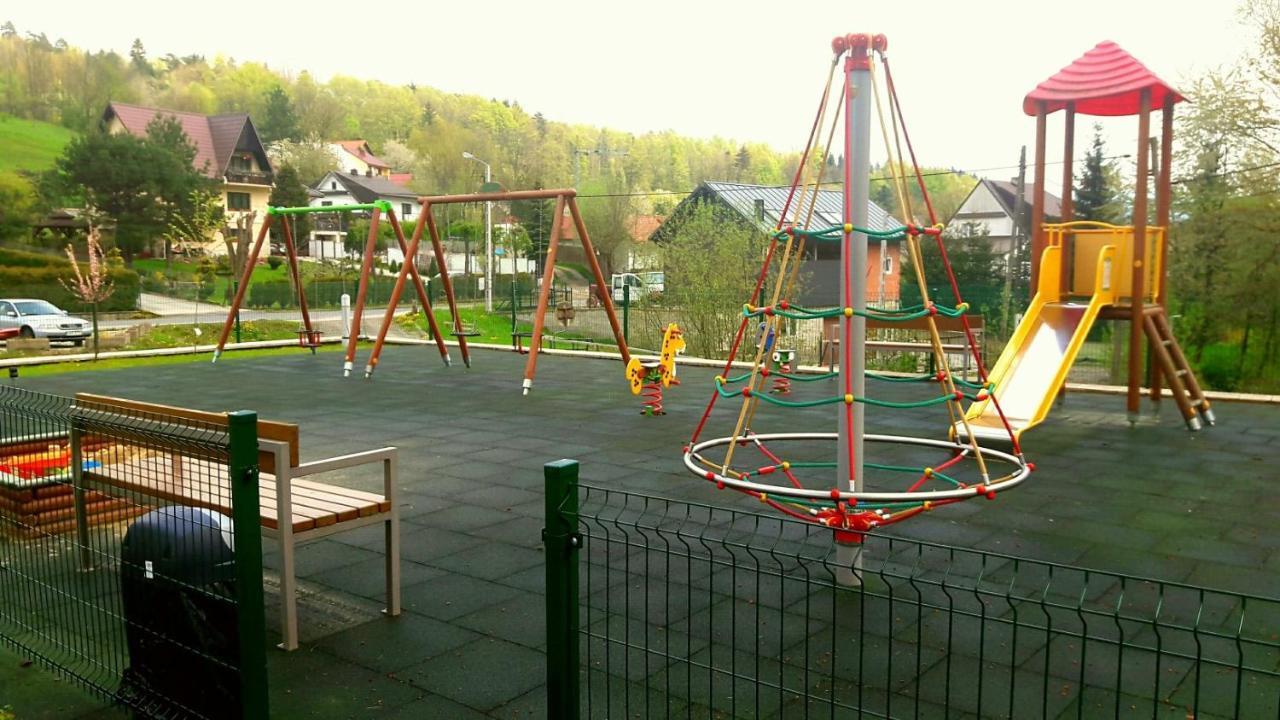 Hotel Olivia Medical Spa Skomielna Czarna Экстерьер фото