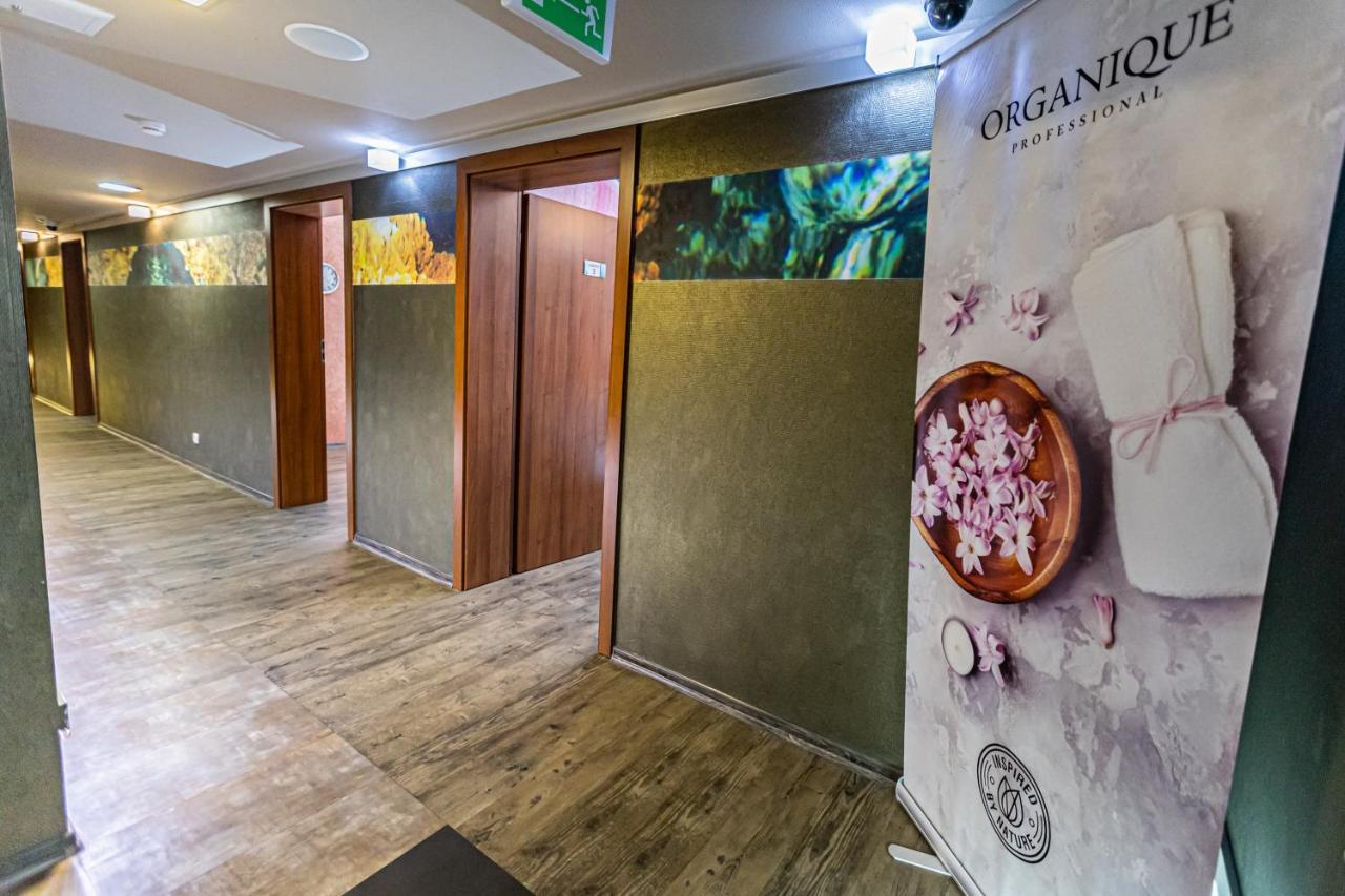 Hotel Olivia Medical Spa Skomielna Czarna Экстерьер фото