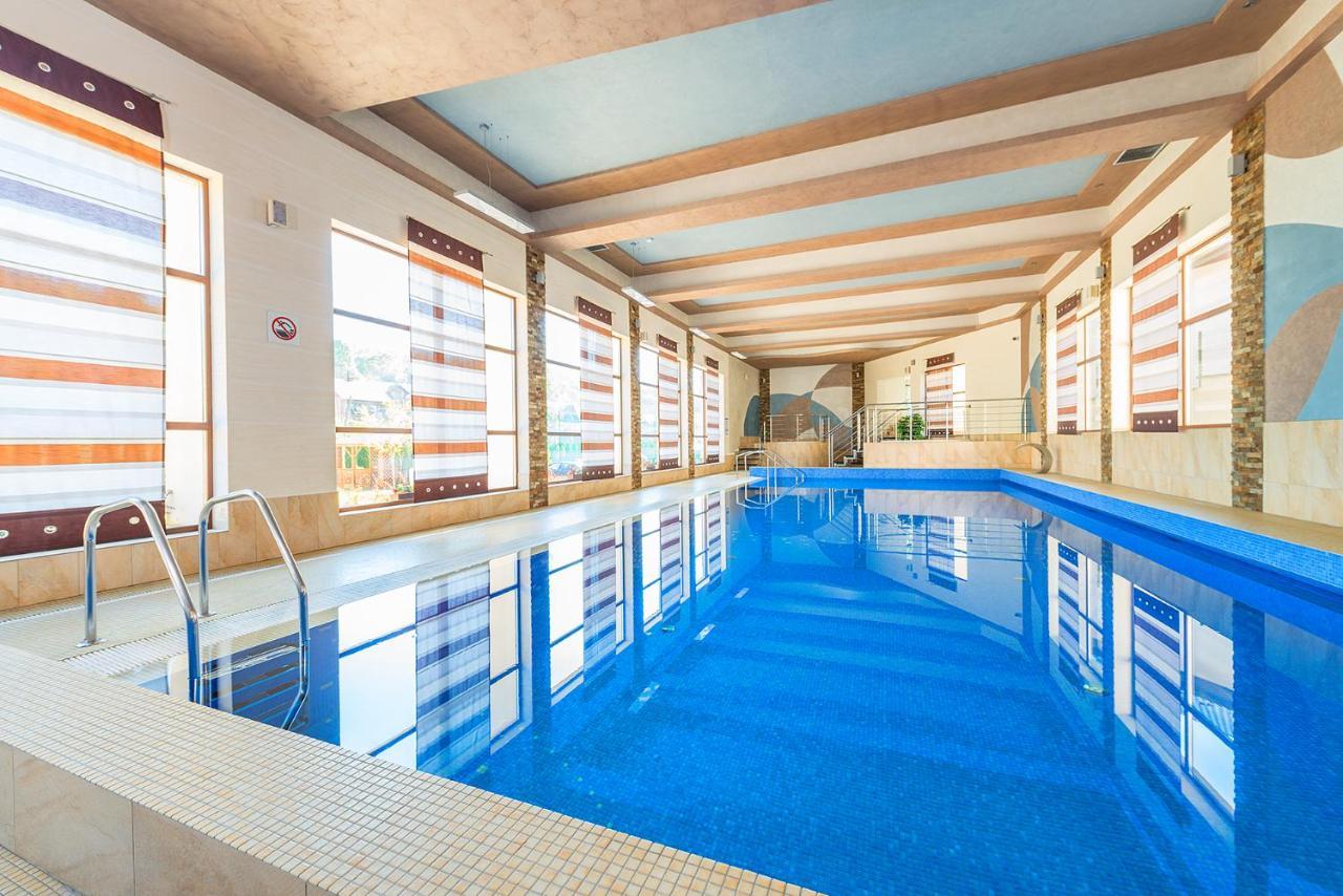Hotel Olivia Medical Spa Skomielna Czarna Экстерьер фото